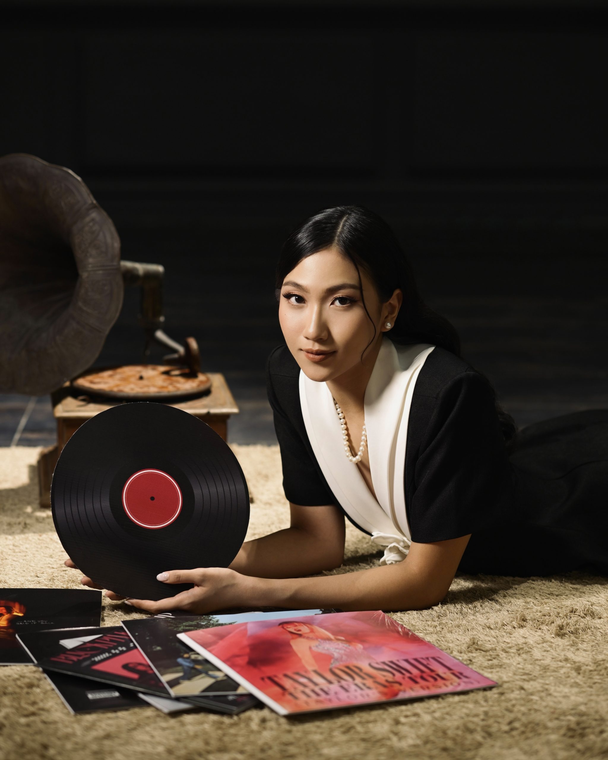 Emilia Glamour – 7